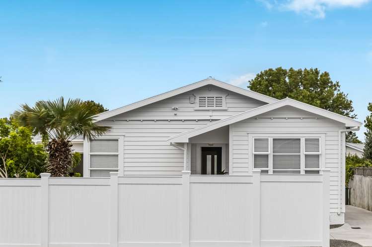 383 Point Chevalier Road_0