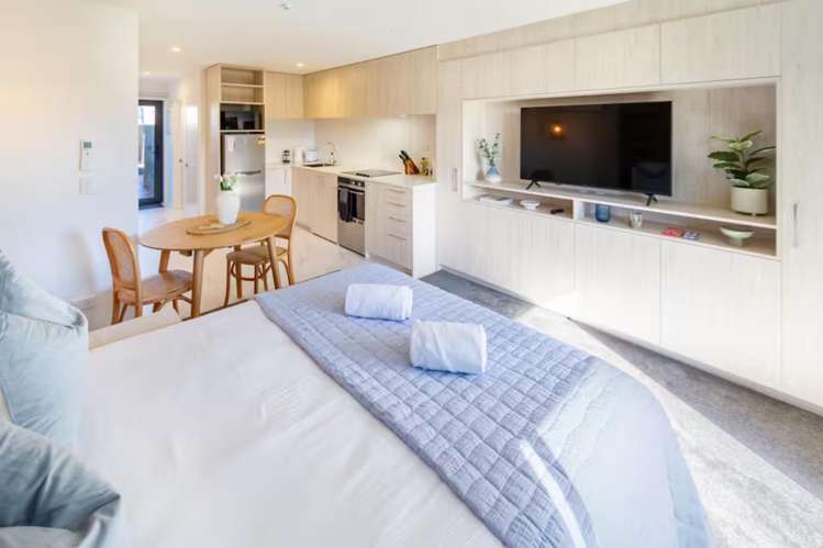3 and 9/8 Wilmer Street Christchurch Central_16