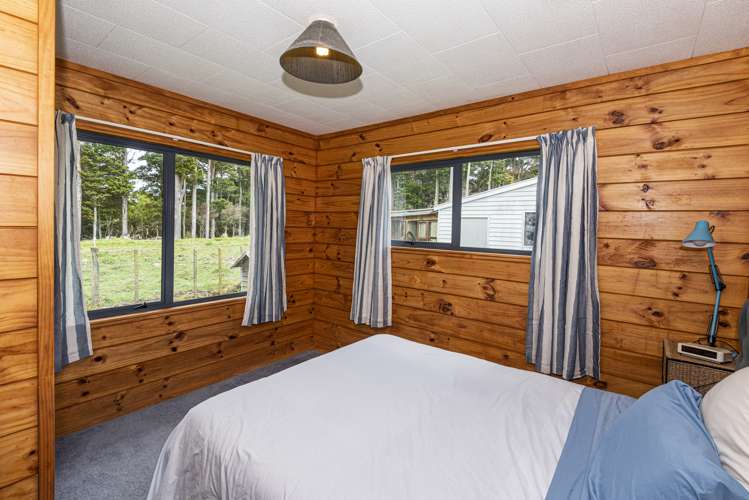 2006a State Highway 1 Whakapara_9