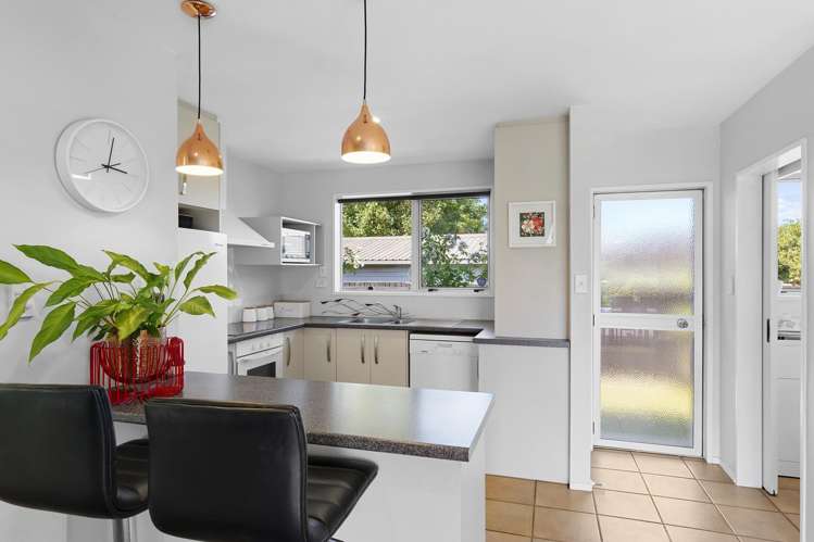 2 Kahukura Road Hei Hei_5