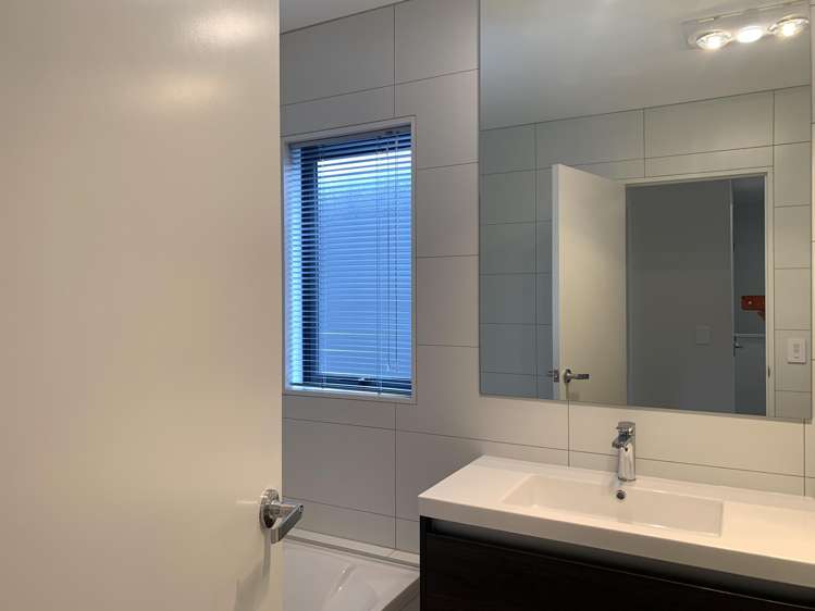 10 PORT WAY "PARK GREEN" Rosehill_16