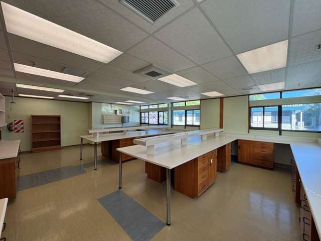 550sqm Office and Laboratory For Lease