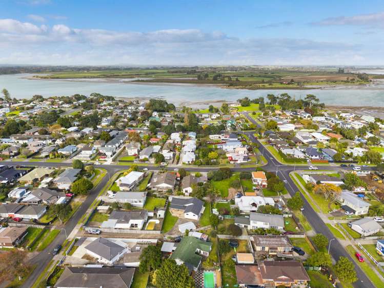 8 Suwyn Place Manurewa_33