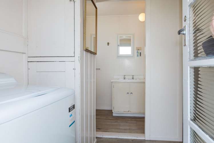 1/107 Waimumu Road Massey_20