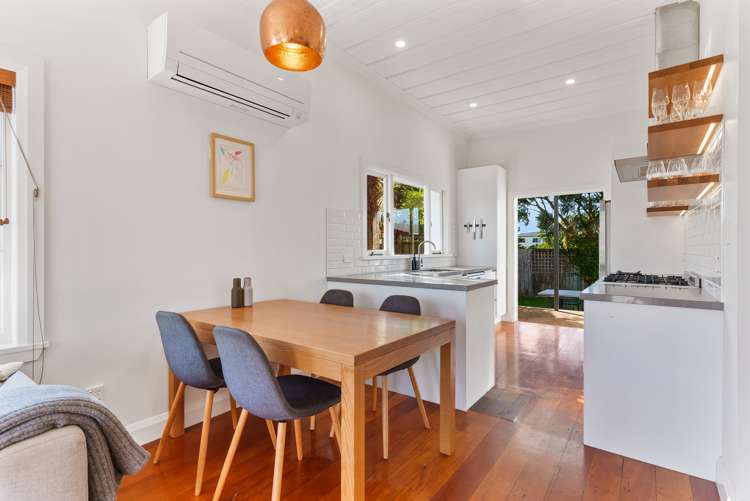 1/9 Cresta Avenue Beach Haven_3