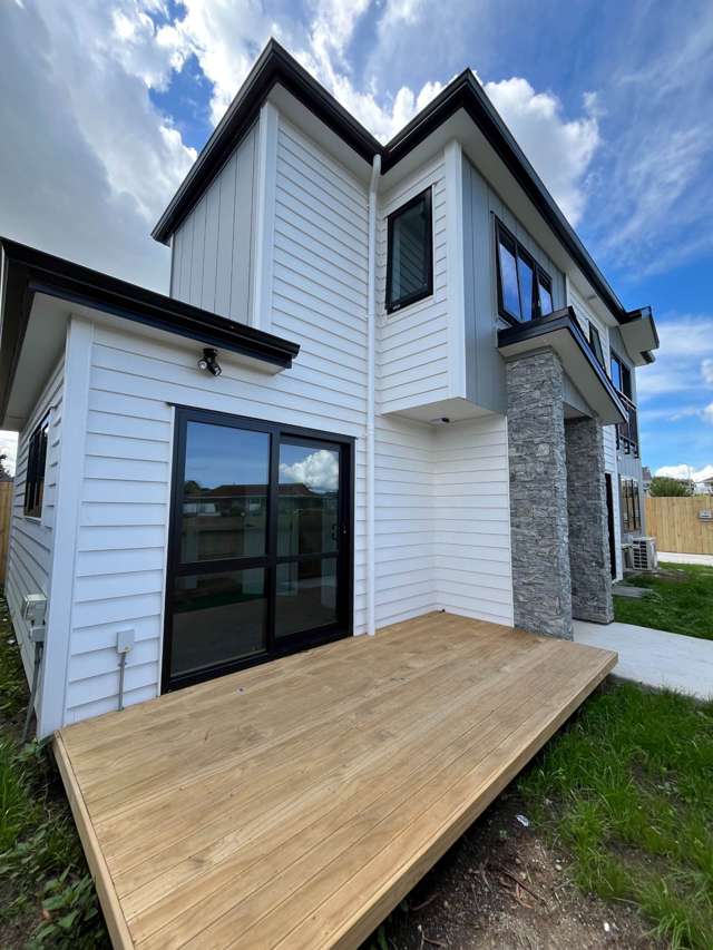 Great location with excellent connectivity