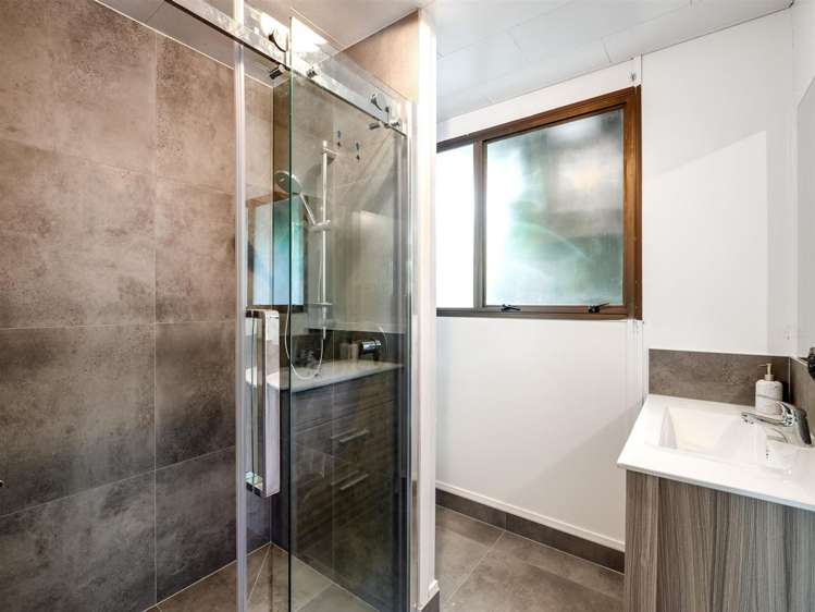 8a Queenspark Drive Parklands_8