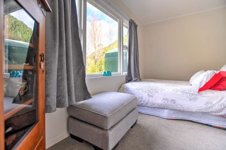 250 Lud Valley Road Hira_14