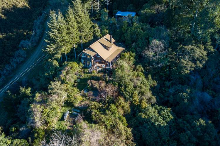 211 Blandswood Road Mesopotamia_18