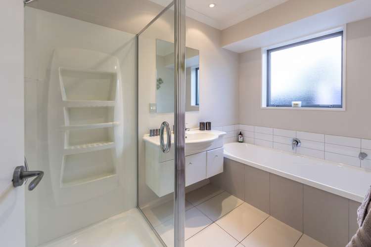 8 Globe Bay Drive Templeton_15