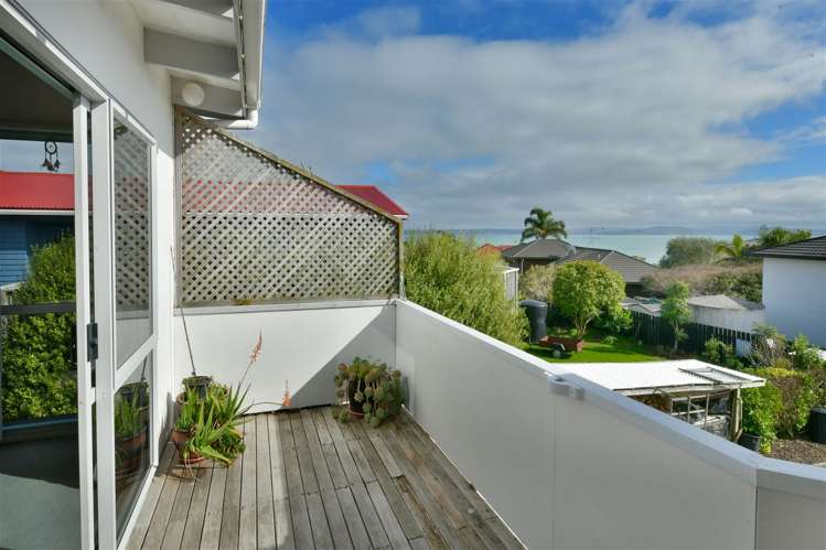 1300 Whangaparaoa Road Army Bay_13