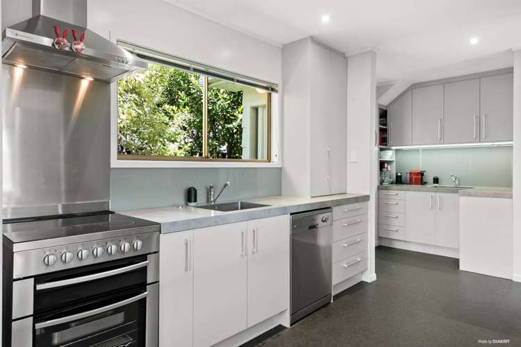 58 Salisbury Road Birkdale_7