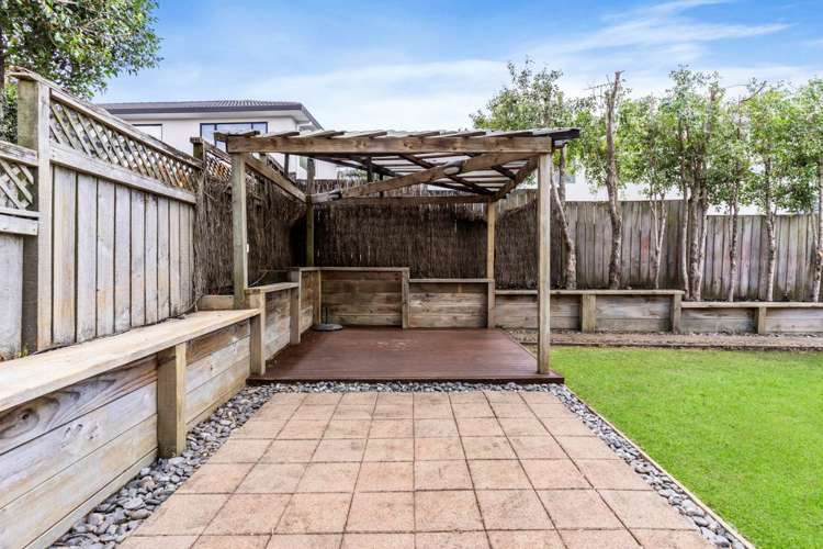 1/12 Kells Place Botany Downs_23