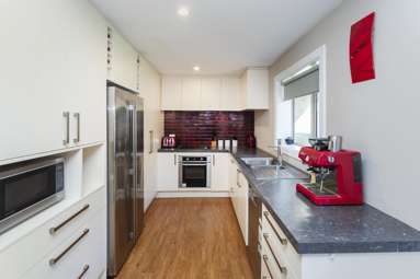 55 Victors Road_3
