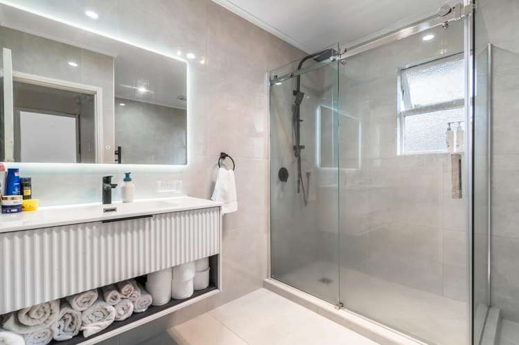 114 Alfriston Road Manurewa_11