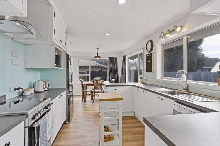 8 Gibbs Drive Woodend_1