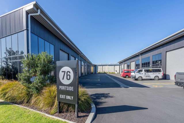 Portside industrial unit in the Mount