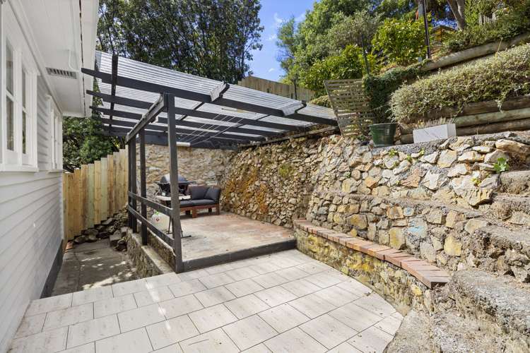 2 Walden Street Strathmore Park_12