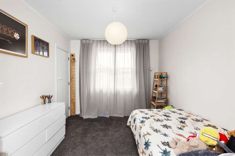 6 Corbett Place Onekawa_7