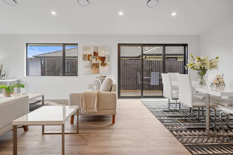 64 Blunden Road Lincoln_7