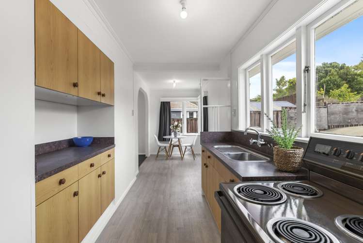 197 Miromiro Road Normandale_6