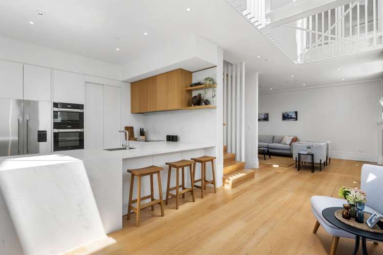 2/16 View Road Mt Eden_8