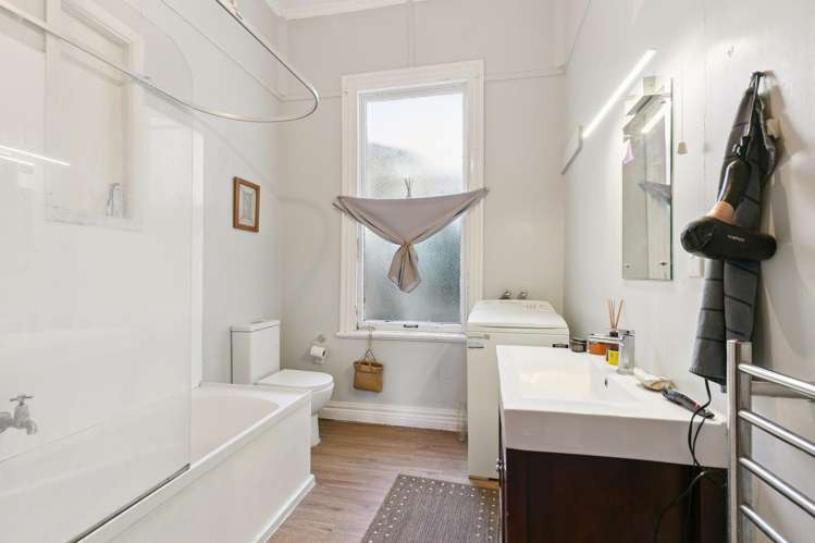 21 Hiropi Street Newtown_11