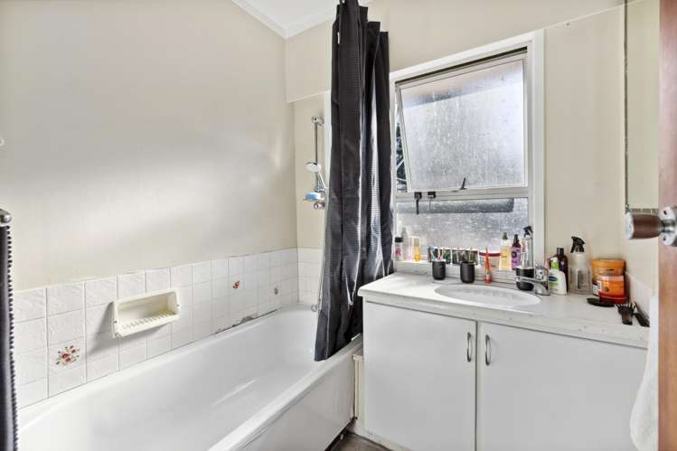 16 Bacot Place Howick_16