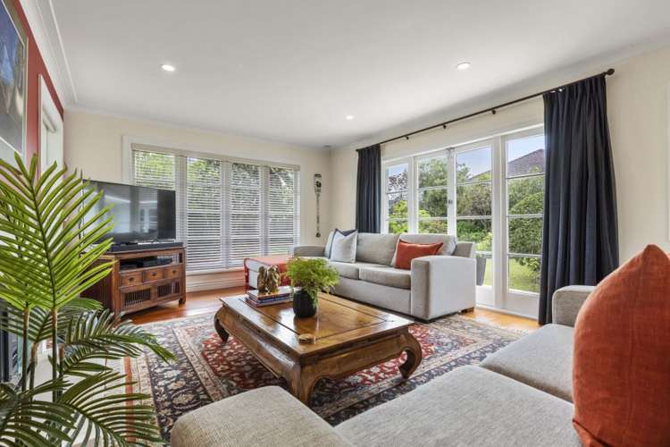 291 Lake Road Hauraki_5