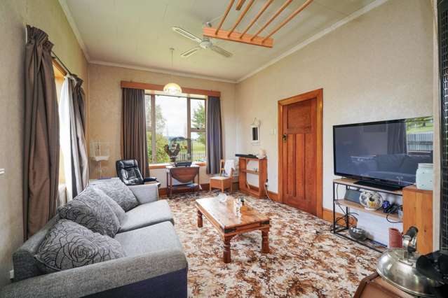 37 High Street East Nightcaps_4