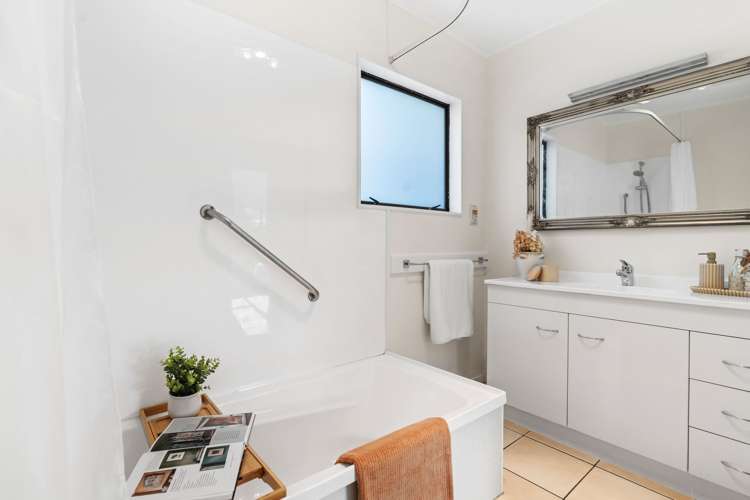 14B North Street Woodhill_9