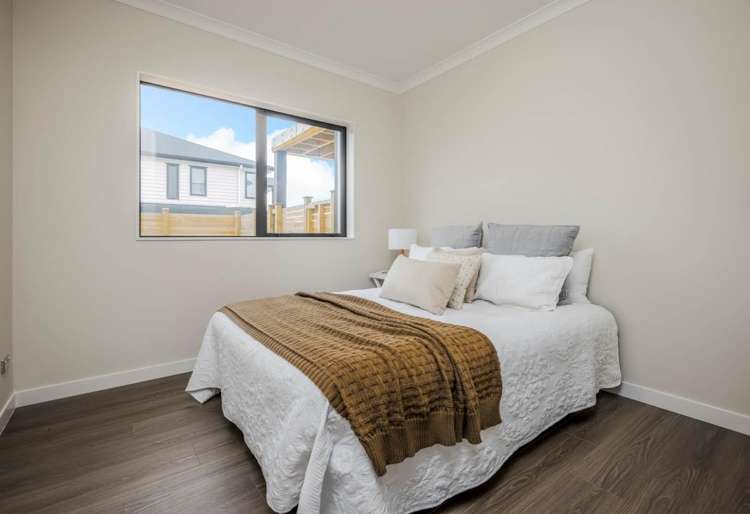 2 Morepork Street Flat Bush_2