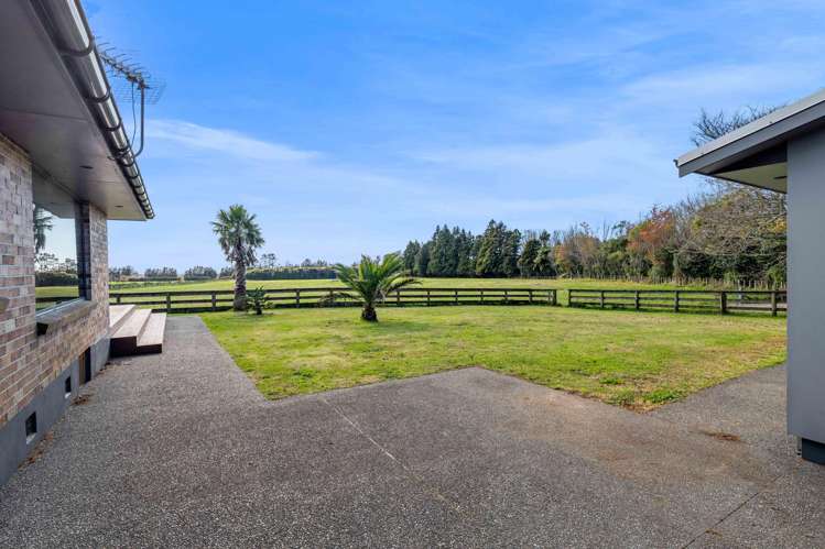 1384 Egmont Road Egmont Village_41
