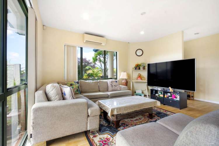 446e West Coast Road Glen Eden_7