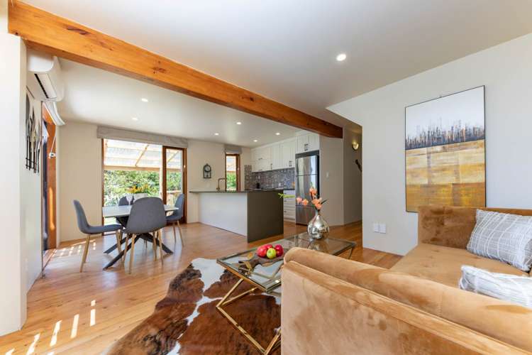 1 Sandys Parade Laingholm_6