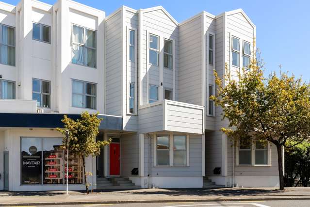 Freehold Home in Prime Location