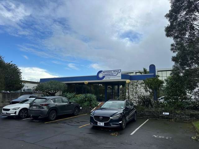 Prime Ground Floor Office - Great Profile