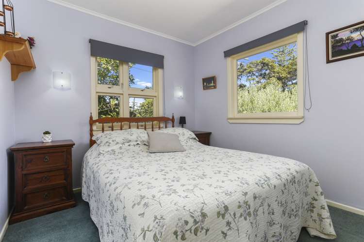 4 York Road Titirangi_11