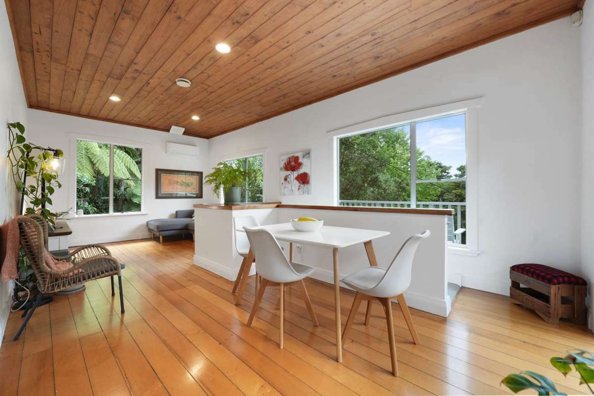 53 Laingholm Drive_1