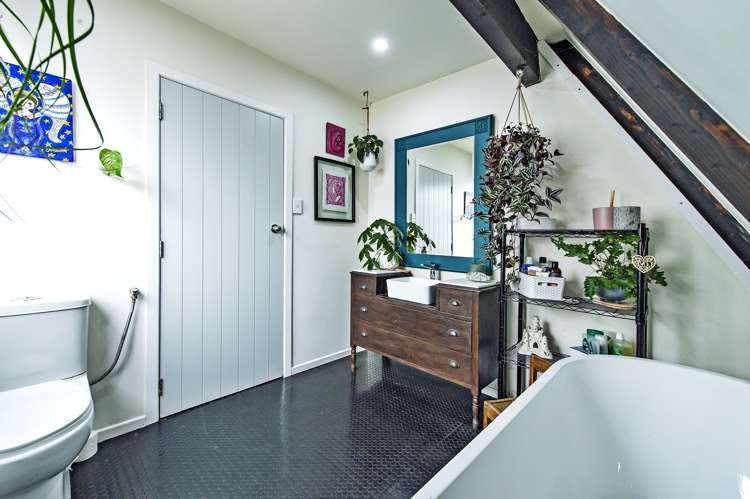 24 Brook Street Southbridge_18