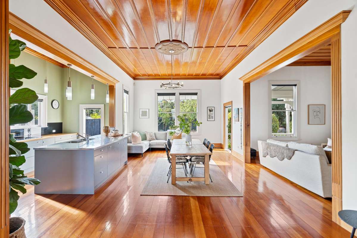 6 Thompson Road_3