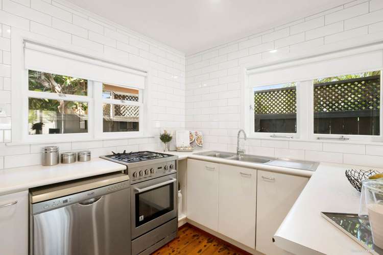 1/31 Abbotts Way Remuera_13