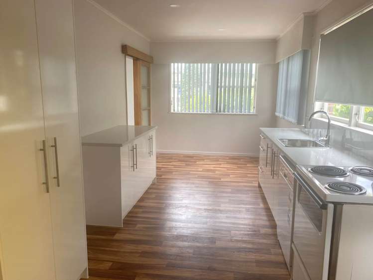 57 Beaumonts Way Manurewa_5