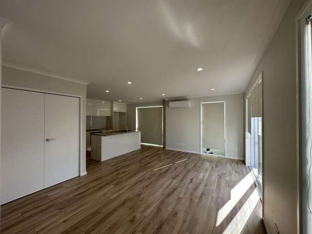 2/58 Archibald Road Kelston_2