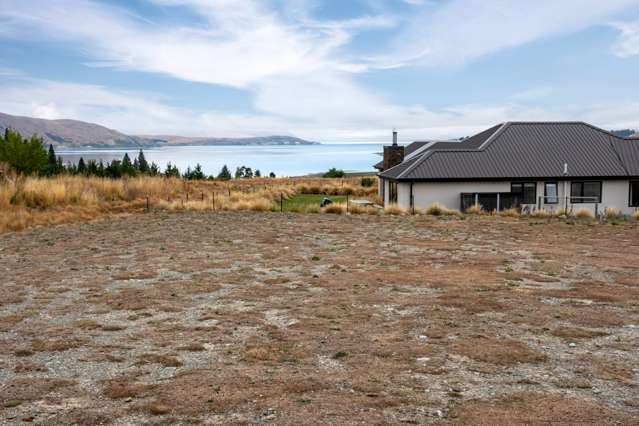 Elevated, picturesque and prime Tekapo