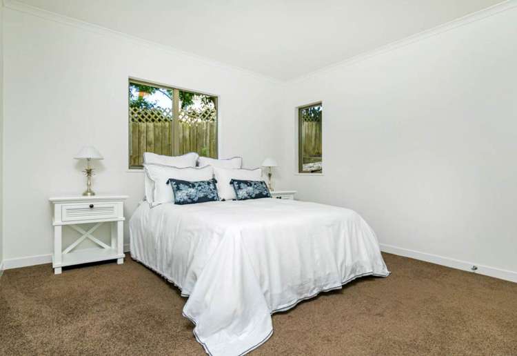 71a Cliff Road Torbay_13