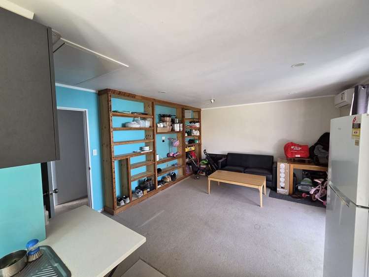 71 Sikkim Crescent Clover Park_15