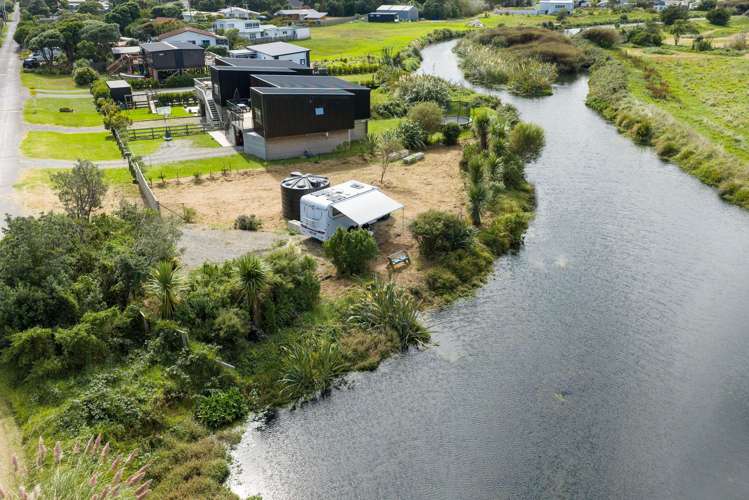 44 Kapiti Lane Otaki Beach_13