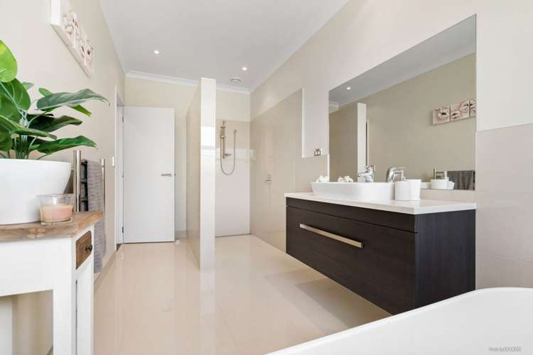 928 Redoubt Road Flat Bush_15