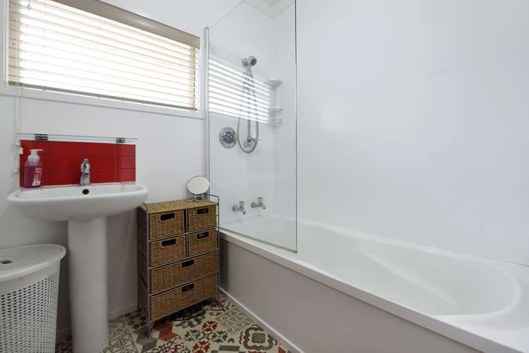 35 The Ridgeway Enner Glynn_17